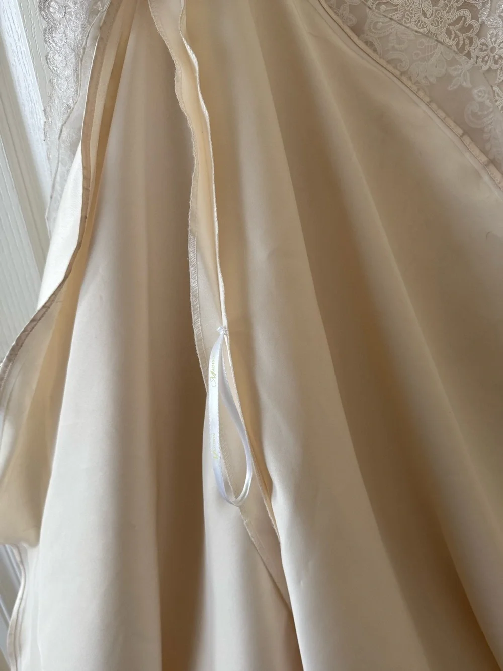 Madison Collection | Ivory Lace Tulle Wedding Gown Size 12 - Picture 15 of 15